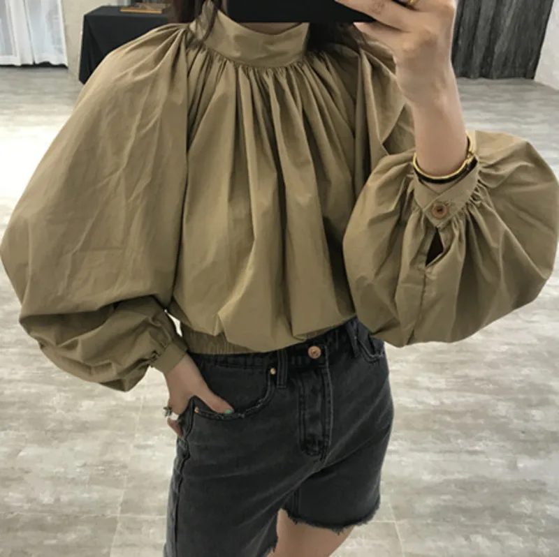 2019 Summer New High Quality Khaki Pleated Puff Sleeve Turtleneck Loose Large Size Casual Top Solid Color Shirt Z021
2019 Summer New High Quality Khaki Pleated Puff Sleeve Turtleneck Loose Large Size Casual Top Solid Color Shirt Z021