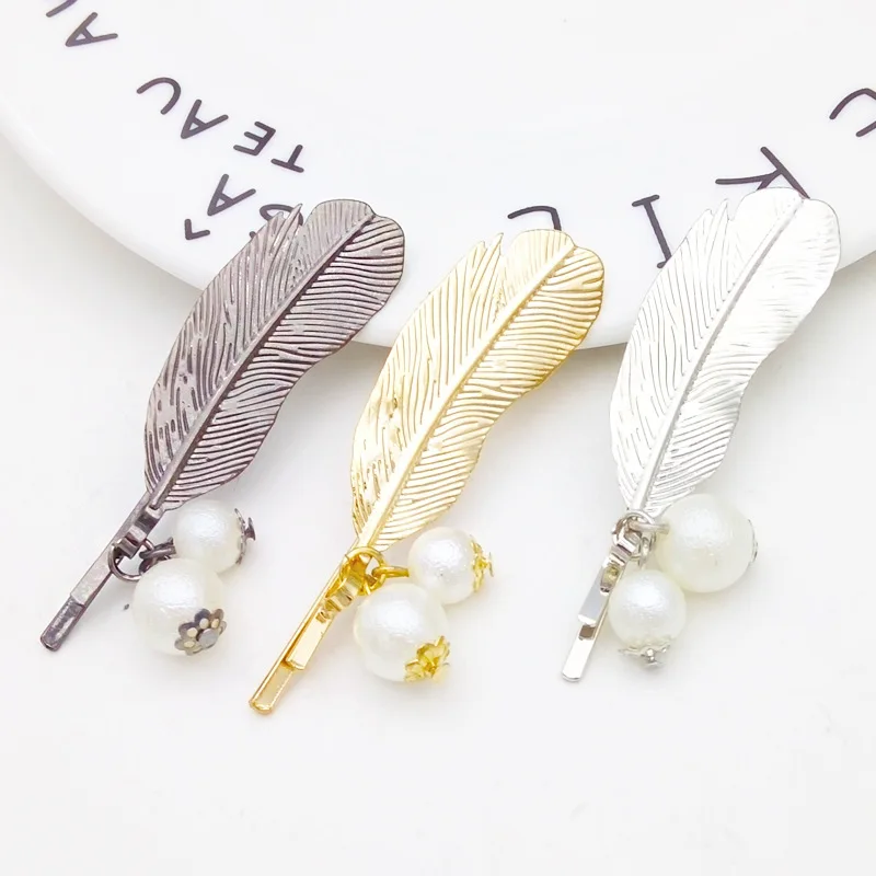 1Pcs Women Fashion Metal Leaf Shape Hair Clip Barrettes Pearl Hairpin Barrette Color Feather Hair Claws Hair Styling Tool
1Pcs Women Fashion Metal Leaf Shape Hair Clip Barrettes Pearl Hairpin Barrette Color Feather Hair Claws Hair Styling Tool