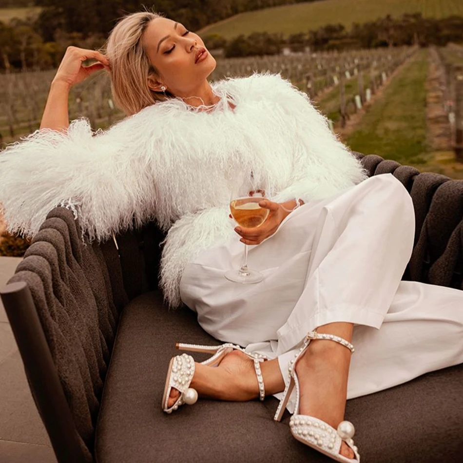 New fashion winter women's furry fur casual women's jacket 2019 autumn and winter high quality white fur coat thick coat
New fashion winter women's furry fur casual women's jacket 2019 autumn and winter high quality white fur coat thick coat
