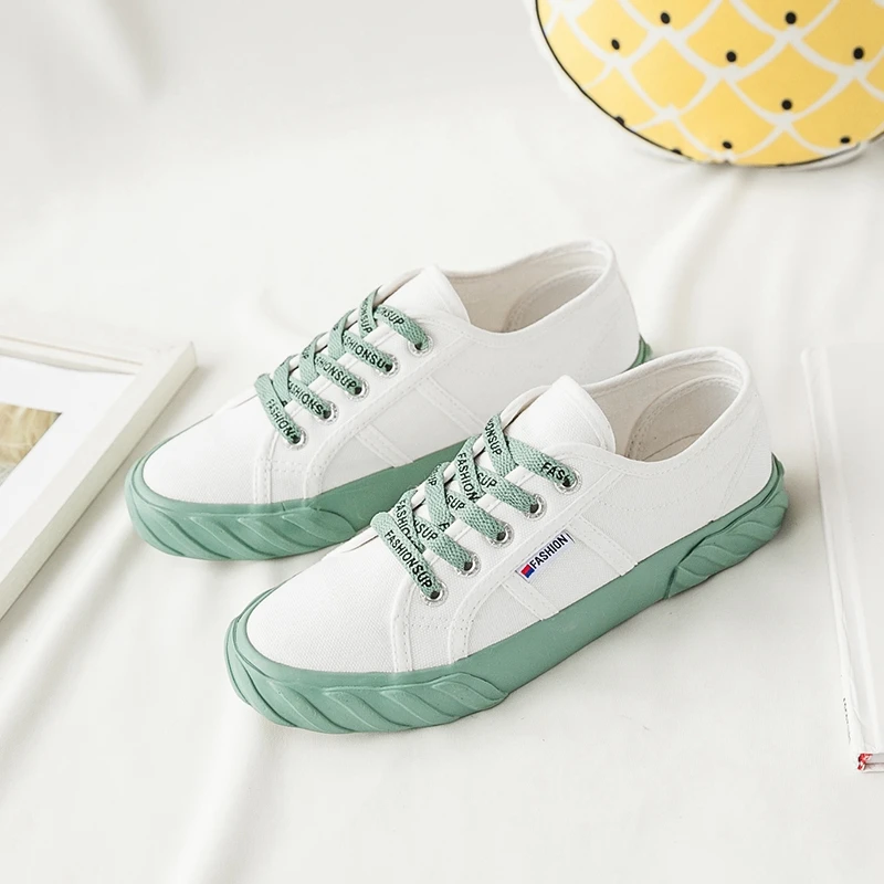 White shoes woman shoes 2019 spring and summer new low to help canvas shoes net red wild breathable single shoes wide shoes
White shoes woman shoes 2019 spring and summer new low to help canvas shoes net red wild breathable single shoes wide shoes