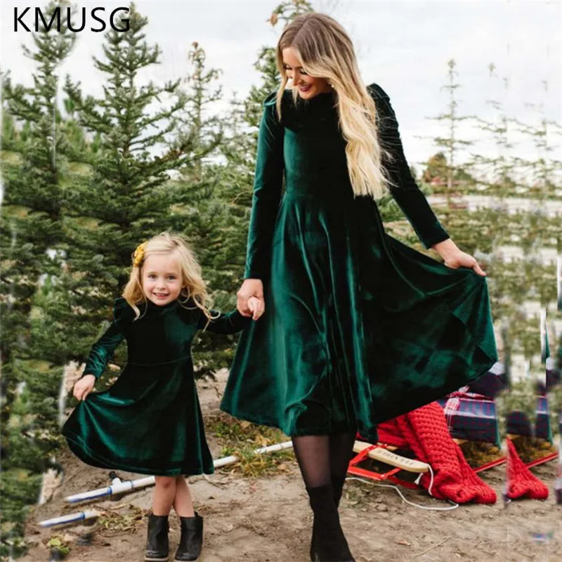 Mother daughter dresses Christmas Long Velvet Dress Mother and Daughter Clothes Mom and Me Family Matching Clothes H0902
Mother daughter dresses Christmas Long Velvet Dress Mother and Daughter Clothes Mom and Me Family Matching Clothes H0902