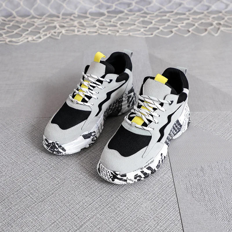 2018 ladies new retro matte student street shooting Harajuku mesh camouflage old shoes.
2018 ladies new retro matte student street shooting Harajuku mesh camouflage old shoes.
