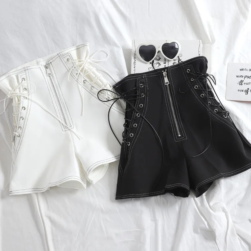 Taotrees Women Short Shorts Criss-Cross Strings High Waist Zipper Female Autumn New Thin Fashion Strap Broad Legged Shorts
Taotrees Women Short Shorts Criss-Cross Strings High Waist Zipper Female Autumn New Thin Fashion Strap Broad Legged Shorts