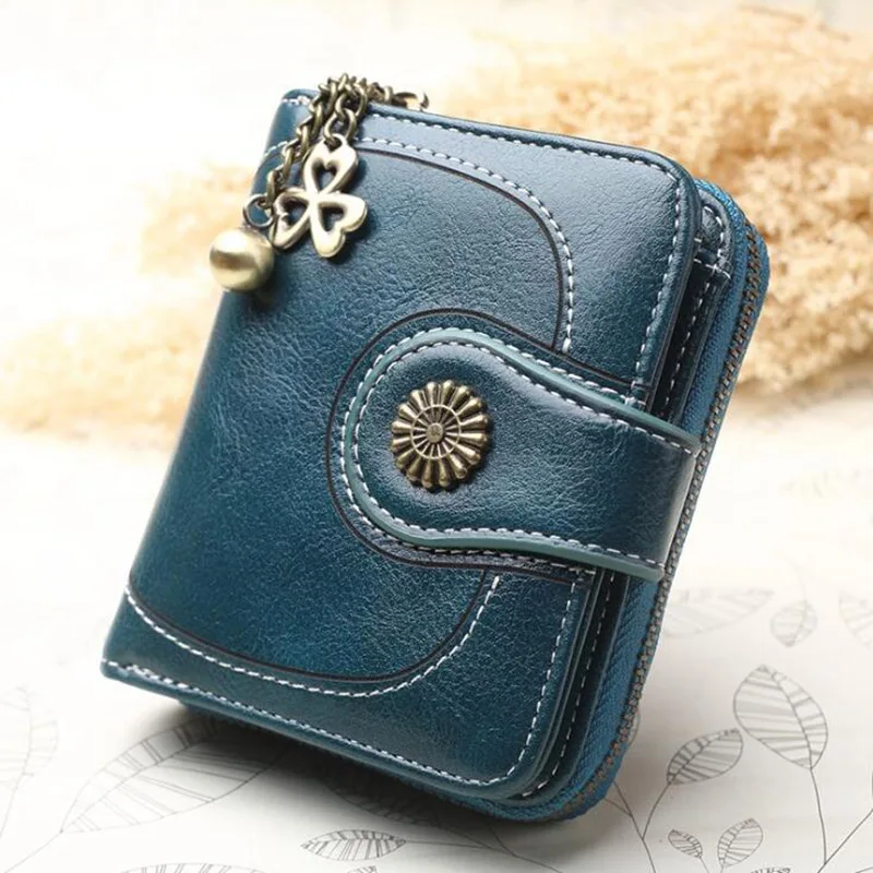 Vintage Style Fashion Pendant Zipper Short Wallet Female Coin Purse Girls Small Card Holder Leather Women Wallets Dropshipping
Vintage Style Fashion Pendant Zipper Short Wallet Female Coin Purse Girls Small Card Holder Leather Women Wallets Dropshipping