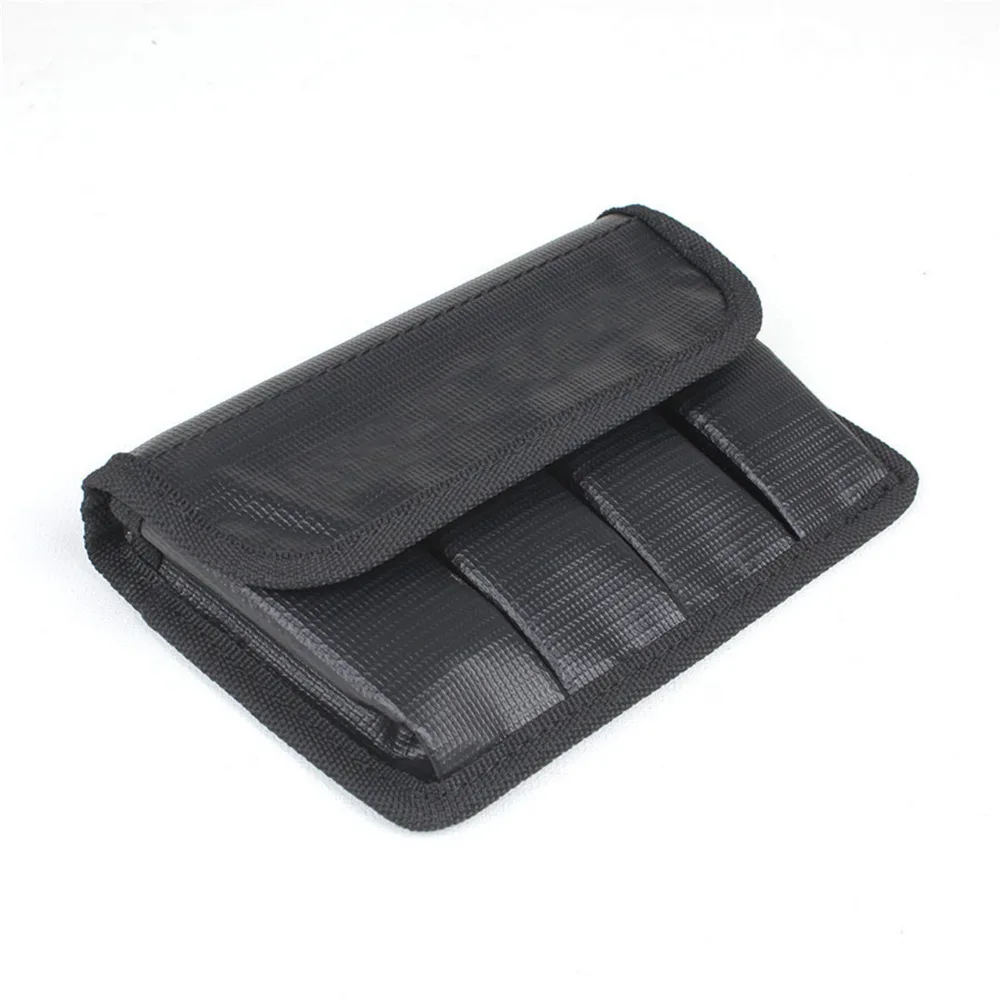 4 in 1 Explosion-proof Lipo Battery Safe Bag Fireproof Fiber Pouch for DJI OSMO Battery
4 in 1 Explosion-proof Lipo Battery Safe Bag Fireproof Fiber Pouch for DJI OSMO Battery