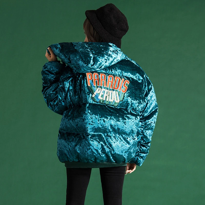 Female Winter Thick Hooded Wadded Cotton Coats Ladies Fashion Letter Embroidery Velour Parkas Casual Loose Plus Size Jacket Z273
Female Winter Thick Hooded Wadded Cotton Coats Ladies Fashion Letter Embroidery Velour Parkas Casual Loose Plus Size Jacket Z273