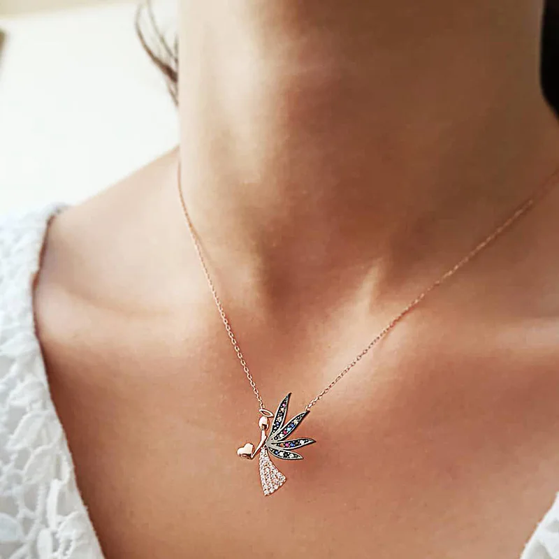 2018 Gold Color Elegant Women Classic Trendy Pendant Necklaces Multi color Crystal Flower kolye Vintage Wedding Party Jewelry
2018 Gold Color Elegant Women Classic Trendy Pendant Necklaces Multi color Crystal Flower kolye Vintage Wedding Party Jewelry