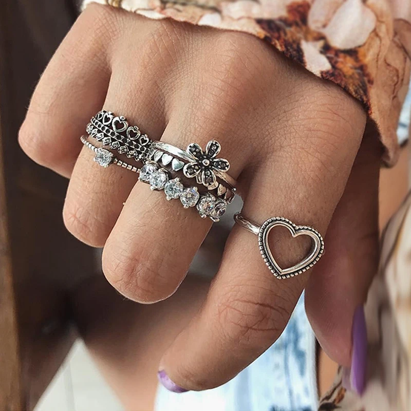 6 Pcs/set Women Bohemian Retro Jewelry Heart Flowers Crystal Carved Geometric Silver Ring Set Wedding Party Accessories
6 Pcs/set Women Bohemian Retro Jewelry Heart Flowers Crystal Carved Geometric Silver Ring Set Wedding Party Accessories