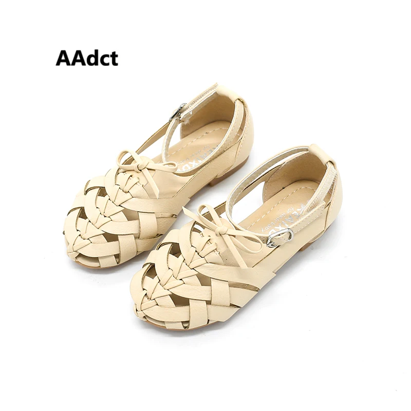 2017 summer Princess girls sandals woven Rome children sandals flat kids sandals Beach shoes
2017 summer Princess girls sandals woven Rome children sandals flat kids sandals Beach shoes