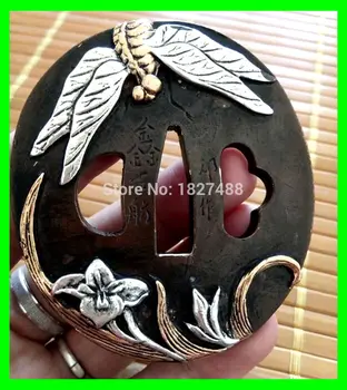 Free Shipping HANDMADE COPPER GUARD DRAGON TSUBA JAPANESE FOR KATANA SWORD WAKIZASHI TANTO
Free Shipping HANDMADE COPPER GUARD DRAGON TSUBA JAPANESE FOR KATANA SWORD WAKIZASHI TANTO