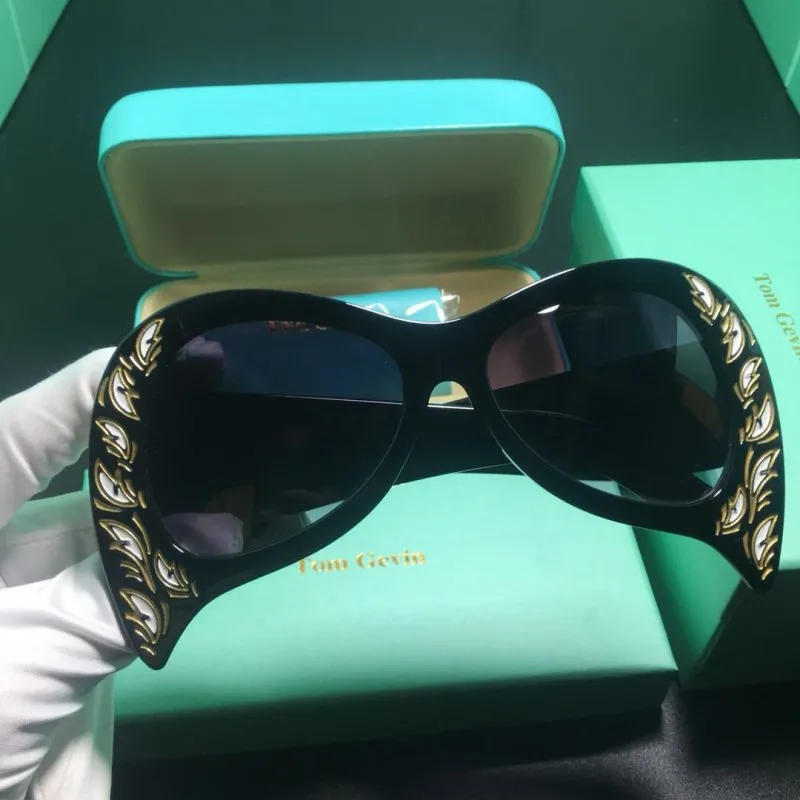 2019 Vintage Polygonal sunglasses Women green Banana leaf sun glasses fashion Square eyeglasses UV400 Female gafas de sol
2019 Vintage Polygonal sunglasses Women green Banana leaf sun glasses fashion Square eyeglasses UV400 Female gafas de sol