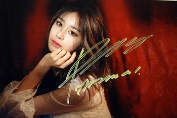 hand signed T-ARA TARA Park Ji Yeon autographed Photo 5*7 free shipping 122018b
hand signed T-ARA TARA Park Ji Yeon autographed Photo 5*7 free shipping 122018b