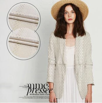 Fine sunshine white rice irregular geometric jacquard cloth coat Zhijin small coat dress set
Fine sunshine white rice irregular geometric jacquard cloth coat Zhijin small coat dress set