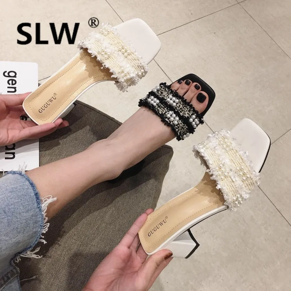 Square heel String Bead Shoes Low Slides Women's Slippers 2019 Heeled Mules Sliders New Luxury Heels Fashion Rome
Square heel String Bead Shoes Low Slides Women's Slippers 2019 Heeled Mules Sliders New Luxury Heels Fashion Rome