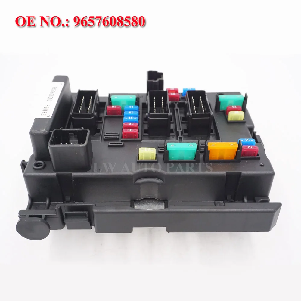 Fuse Box Unit Assembly Under Bonnet 9657608580 BSM B5 For Lancia Phedra Fiat Ulysse Citroen C8 Peugeot 307 807
Fuse Box Unit Assembly Under Bonnet 9657608580 BSM B5 For Lancia Phedra Fiat Ulysse Citroen C8 Peugeot 307 807