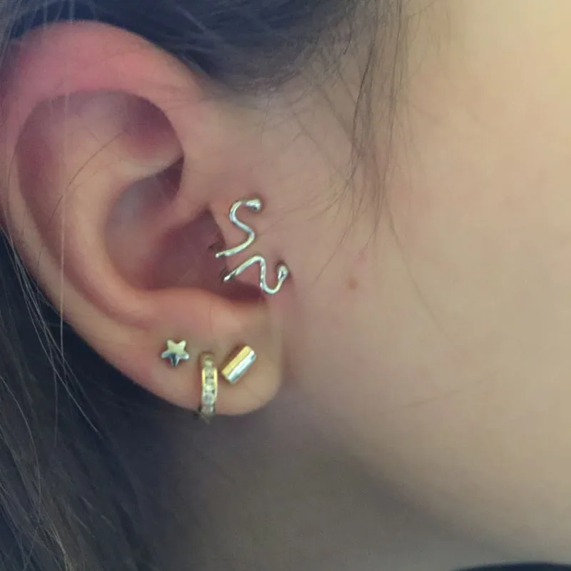 Original Fake Tragus Earring Gold Tone Non Piercing Single Earring Silver Cartilage Earring Copper Line Clip On Earring 2019
Original Fake Tragus Earring Gold Tone Non Piercing Single Earring Silver Cartilage Earring Copper Line Clip On Earring 2019