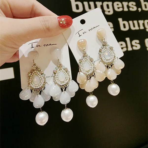 Vintage New Woman Drop Earring Long Water Drop Dangle Earrings High Quality Personality Accessories Fashion Jewelry
Vintage New Woman Drop Earring Long Water Drop Dangle Earrings High Quality Personality Accessories Fashion Jewelry