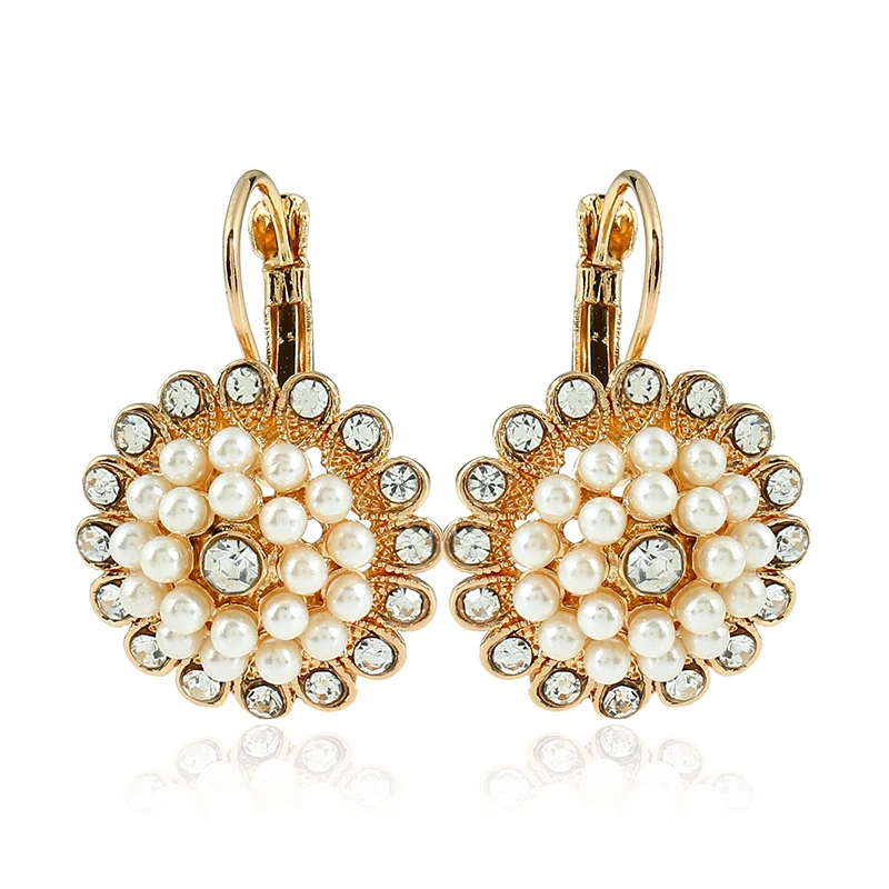 MIARA.L Hot Style Accessories Bohemian Flower Ear Fresh and Fashionable Pearl Earrings
MIARA.L Hot Style Accessories Bohemian Flower Ear Fresh and Fashionable Pearl Earrings
