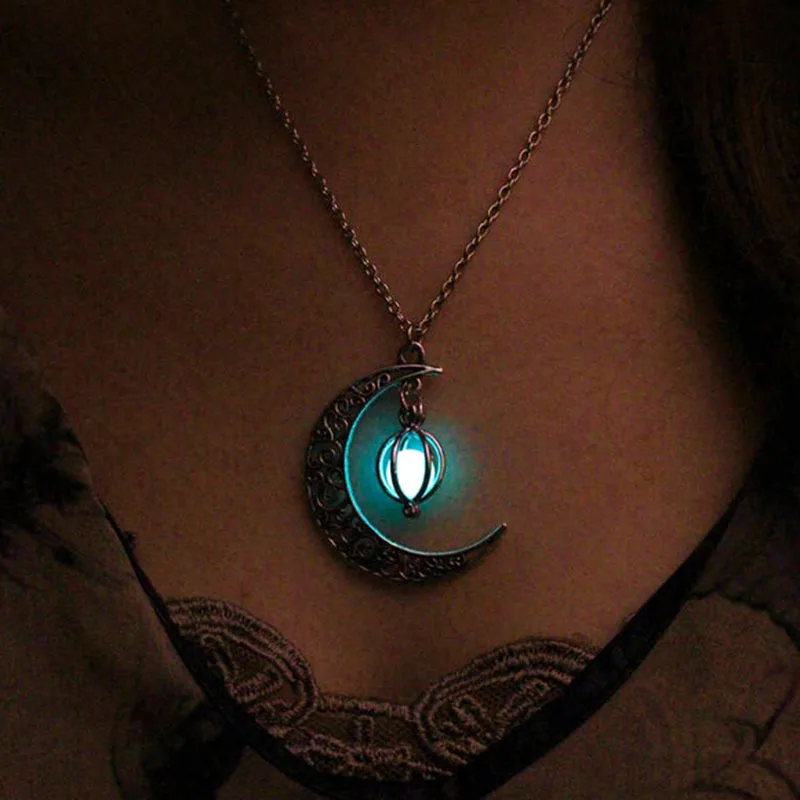 2019 New Hot Moon Glowing Necklace,Gem Charm Jewelry,Silver Plated,Women Hollow Luminous Stone Necklace Gifts
2019 New Hot Moon Glowing Necklace,Gem Charm Jewelry,Silver Plated,Women Hollow Luminous Stone Necklace Gifts