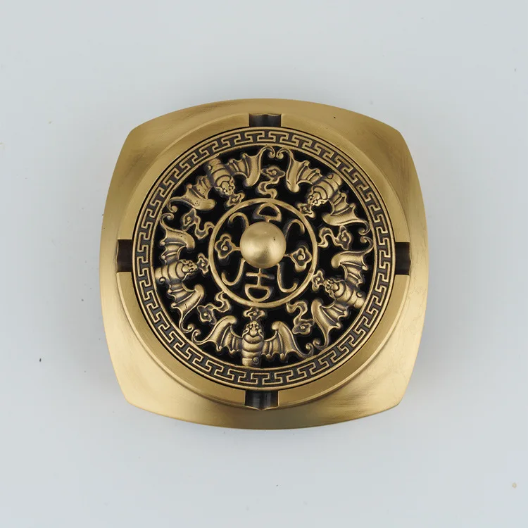 Pure copper Wufu square furnace Xiangdao household dish incense burner antique incense tea ceremony incense burner
Pure copper Wufu square furnace Xiangdao household dish incense burner antique incense tea ceremony incense burner