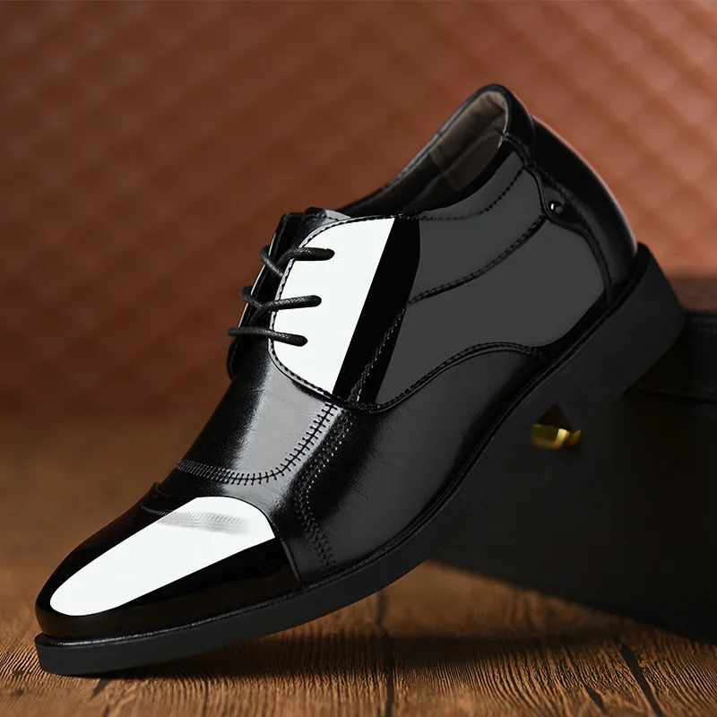 Men'S Casual Shoes Microfiber Patent Leather Splice Loafers Pointed Shoes Man Asakuchi Breathable Rubber Increase Within Shoes
Men'S Casual Shoes Microfiber Patent Leather Splice Loafers Pointed Shoes Man Asakuchi Breathable Rubber Increase Within Shoes