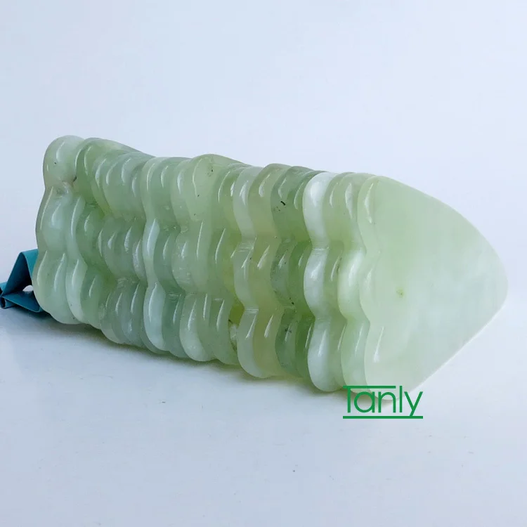 12pcs/lot Good quality!WholesaleTraditional Acupuncture Massage Tool,triangle Guasha Board, Natural Hsiuyen Jade,woman beauty
12pcs/lot Good quality!WholesaleTraditional Acupuncture Massage Tool,triangle Guasha Board, Natural Hsiuyen Jade,woman beauty