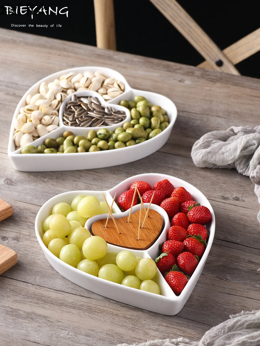 Creative Heart-shaped Flower type ceramics Partition fruit dish Snack tray Afternoon tea Fruit platter Combination disk
Creative Heart-shaped Flower type ceramics Partition fruit dish Snack tray Afternoon tea Fruit platter Combination disk