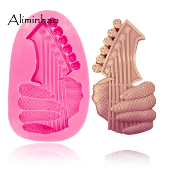 DY0058 Hand Holding the skull piano silicone mold cake fondant tool soap diy kitchen bakeware cake decorating
DY0058 Hand Holding the skull piano silicone mold cake fondant tool soap diy kitchen bakeware cake decorating