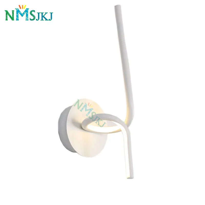 Modern LED Strip Acrylic Wall Lamp Decorated Bedside Living Room Balcony Bar Walkway Wall 18W Warm White Light Source
Modern LED Strip Acrylic Wall Lamp Decorated Bedside Living Room Balcony Bar Walkway Wall 18W Warm White Light Source