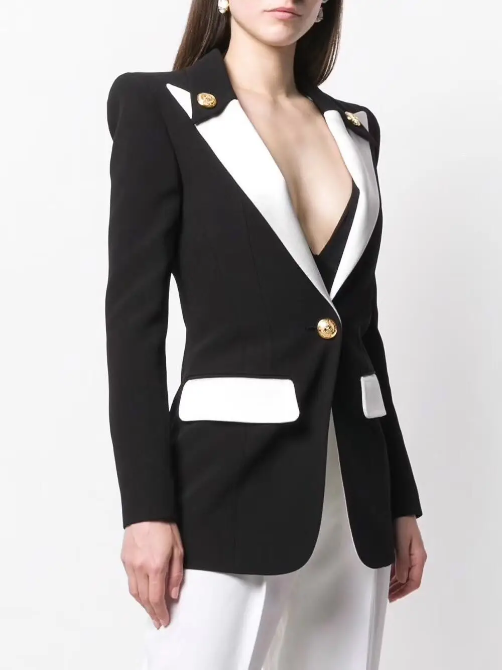 Black White Contrast Color blazer Single Button Gold Notched Collar with Buttoned Long SLeeved Flap Pockets SUIT WOMAN
Black White Contrast Color blazer Single Button Gold Notched Collar with Buttoned Long SLeeved Flap Pockets SUIT WOMAN