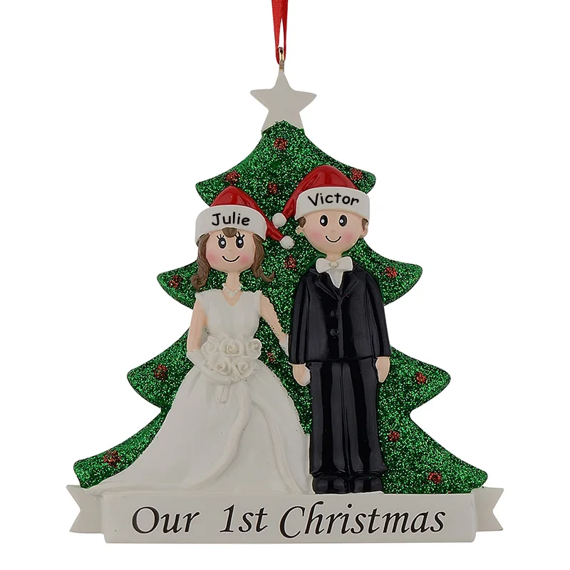 Wholesale Couple Our First Christmas Resin Glitter Tree Ornaments Personalized Gift With Pine Tree For Holiday Party Home Decor
Wholesale Couple Our First Christmas Resin Glitter Tree Ornaments Personalized Gift With Pine Tree For Holiday Party Home Decor