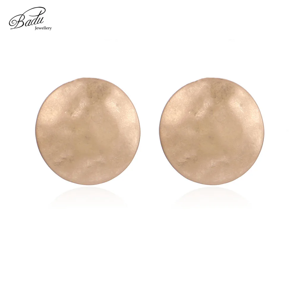 Badu Golden Clip-on Earring Round Concave Shape Women Clip Earrings Fashion Jewelry Gift for Girls Wholesale
Badu Golden Clip-on Earring Round Concave Shape Women Clip Earrings Fashion Jewelry Gift for Girls Wholesale