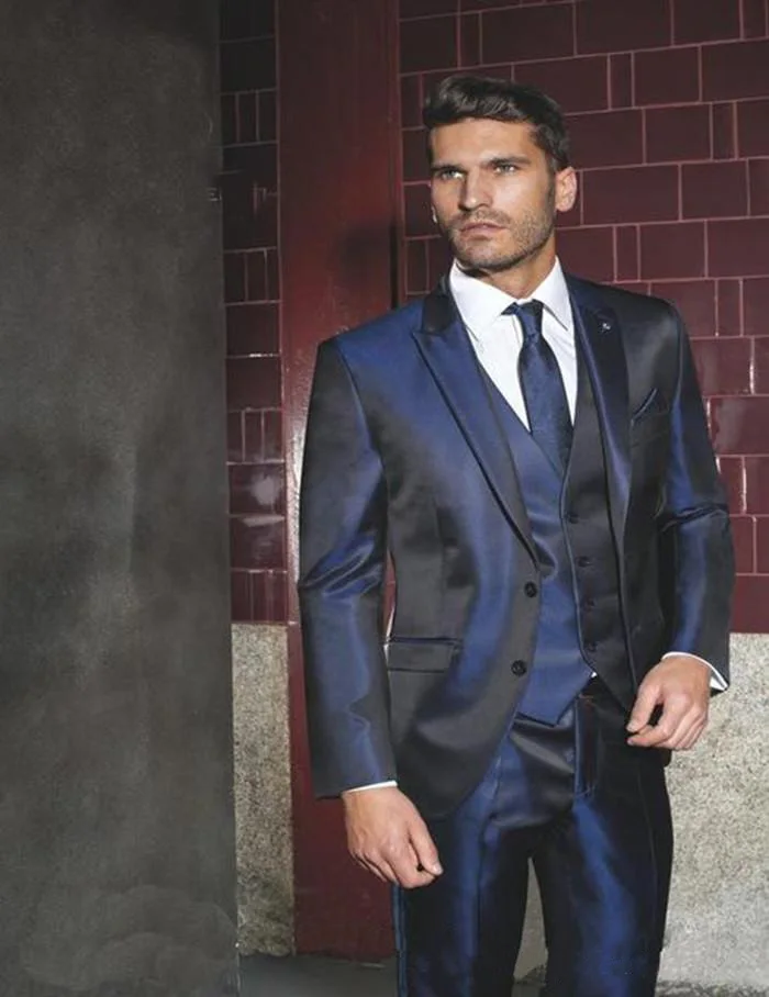 Classic Groom Tuxedos Groomsmen Two Button Shiny Best Man Suit Wedding Men's Blazer Suits Custom Made (Jacket+Pants+Vest)
Classic Groom Tuxedos Groomsmen Two Button Shiny Best Man Suit Wedding Men's Blazer Suits Custom Made (Jacket+Pants+Vest)