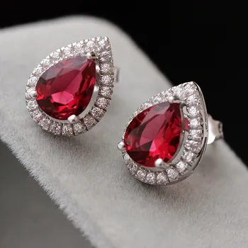 Silver Stud Earrings Korean Ladies fashion earrings wholesale 925 sterling silver inlaid CZ ear jewelry wholesale
Silver Stud Earrings Korean Ladies fashion earrings wholesale 925 sterling silver inlaid CZ ear jewelry wholesale