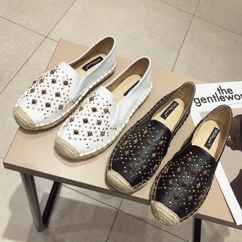 New Women Flat Shoes Female Espadrilles Leather Women Loafers For Spring Ladies Moccasins Shoes Rivet Shoes Women Creepers
New Women Flat Shoes Female Espadrilles Leather Women Loafers For Spring Ladies Moccasins Shoes Rivet Shoes Women Creepers