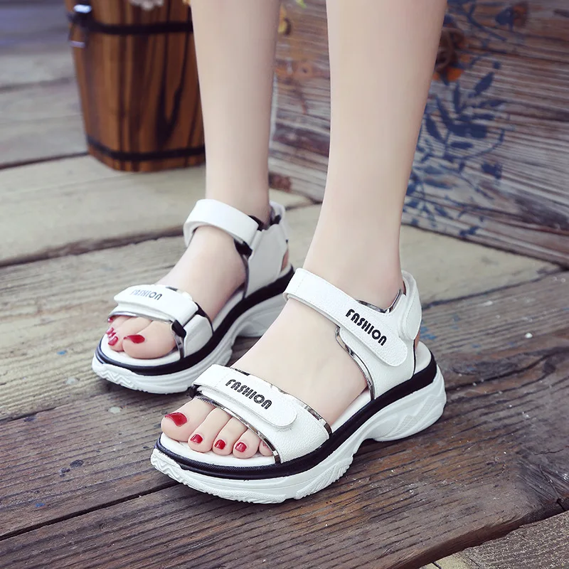 2019 New Summer Women Sandals Wedges Flat Platform Shoes Woman Casual Mixed Colors Roman Sandals Luxury Shoes Women Designers
2019 New Summer Women Sandals Wedges Flat Platform Shoes Woman Casual Mixed Colors Roman Sandals Luxury Shoes Women Designers