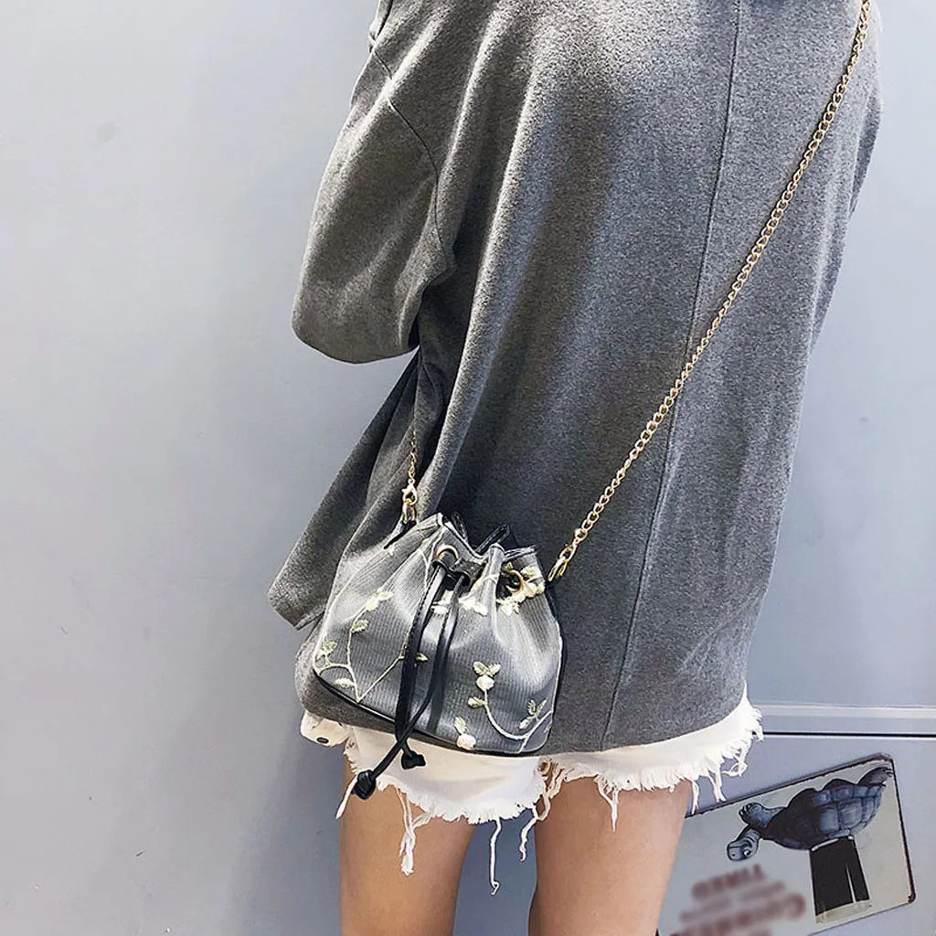 Women Fashion bucket Shoulder Bag Sac a Main Lady Leather Summer Fresh Lace Embroidered Bucket Bags Messenger Bag Bolsa Feminina
Women Fashion bucket Shoulder Bag Sac a Main Lady Leather Summer Fresh Lace Embroidered Bucket Bags Messenger Bag Bolsa Feminina