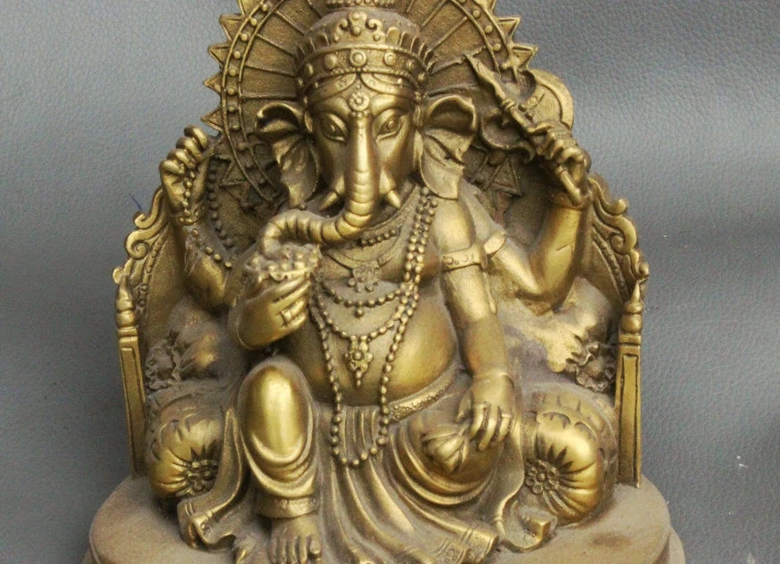 5" Old Tibet Buddhism Brass Vajra Ganesha Ganapati Ganesh Lord God Buddha Statue
5" Old Tibet Buddhism Brass Vajra Ganesha Ganapati Ganesh Lord God Buddha Statue