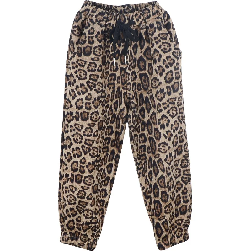 Puckcovi Girls Leopard pants Winter Trousers girls Kids clothes Children thicken warm pants Suede Loose Casual trousers
Puckcovi Girls Leopard pants Winter Trousers girls Kids clothes Children thicken warm pants Suede Loose Casual trousers