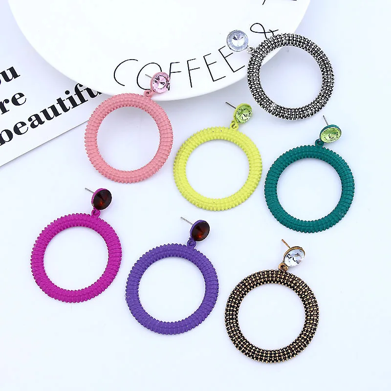 Women's Simple Temperament Inlaid Rhinestone Large Earrings Summer New Hot Sale Earrings Multicolor Large Circle Drop Earrings
Women's Simple Temperament Inlaid Rhinestone Large Earrings Summer New Hot Sale Earrings Multicolor Large Circle Drop Earrings