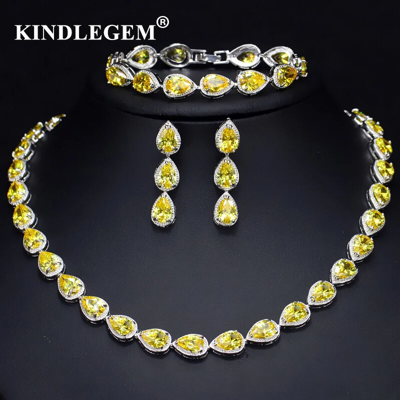 Kindlegem 2019 Luxury Bling Bling Zircon Jewelry Set Fashion Silver Earrings Necklace Bracelet White Red Yellow For Dubai Women
Kindlegem 2019 Luxury Bling Bling Zircon Jewelry Set Fashion Silver Earrings Necklace Bracelet White Red Yellow For Dubai Women