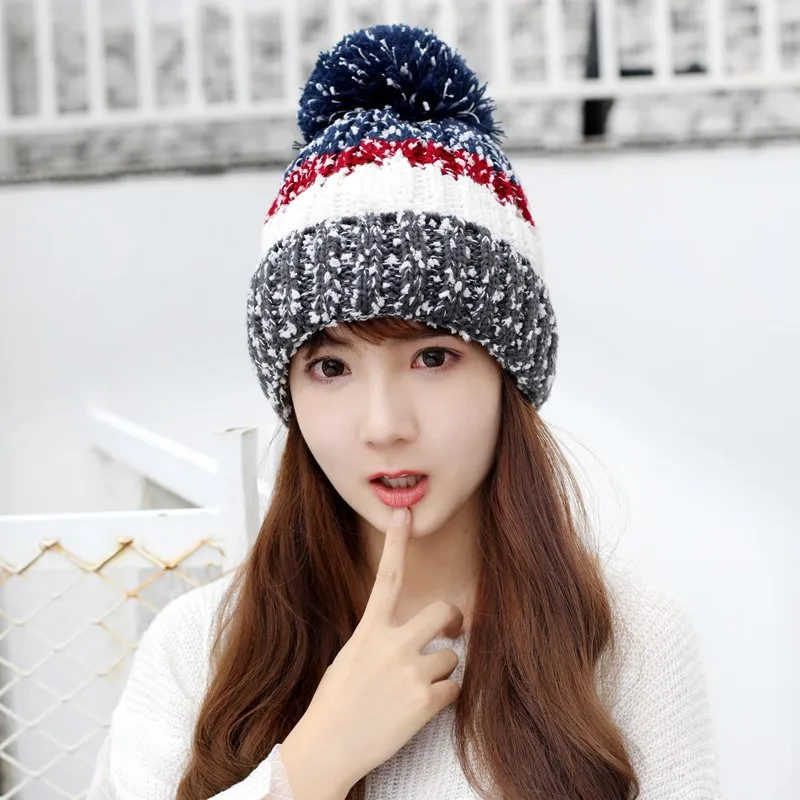 2019 Woman Hat Winter Warm Fleece Inside Beanie Hats For Women Pompom Hat Sweet Girls Splicing Snowflakes Knitted Cap Skullies
2019 Woman Hat Winter Warm Fleece Inside Beanie Hats For Women Pompom Hat Sweet Girls Splicing Snowflakes Knitted Cap Skullies