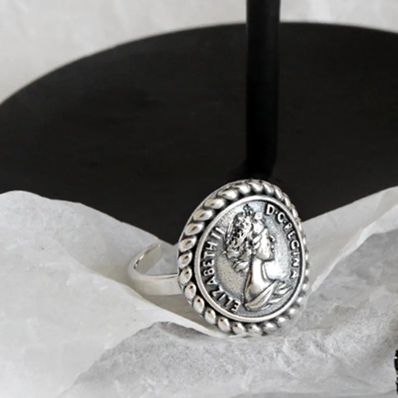 100%S925 Silver Ring Retro Cold Wind Elizabeth White Ring Female Net Red Index Finger Ring
100%S925 Silver Ring Retro Cold Wind Elizabeth White Ring Female Net Red Index Finger Ring