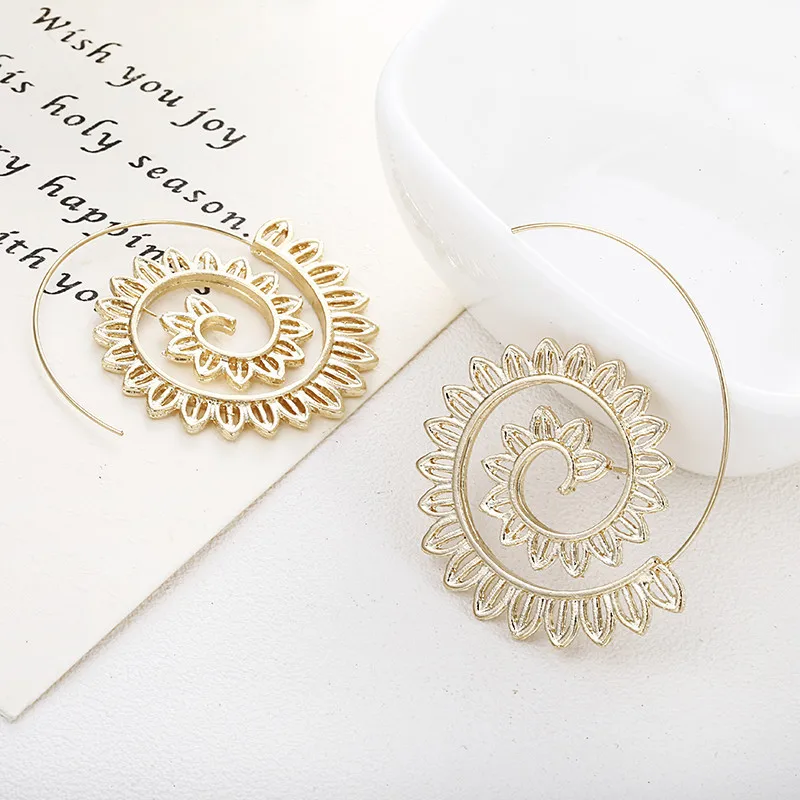 2019 New Fashion Basic Metal Wire Swirl Earrings Threader Earrings Spiral Hoop Personality Chic Earrings for Women Jewelry Acces
2019 New Fashion Basic Metal Wire Swirl Earrings Threader Earrings Spiral Hoop Personality Chic Earrings for Women Jewelry Acces