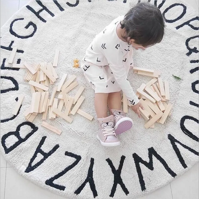 2018 Fashion 120CM Baby English play Mats Kids Winter Toddler Blanket Toy Pad Play Rug Floor Carpet Baby Preschool Toys
2018 Fashion 120CM Baby English play Mats Kids Winter Toddler Blanket Toy Pad Play Rug Floor Carpet Baby Preschool Toys
