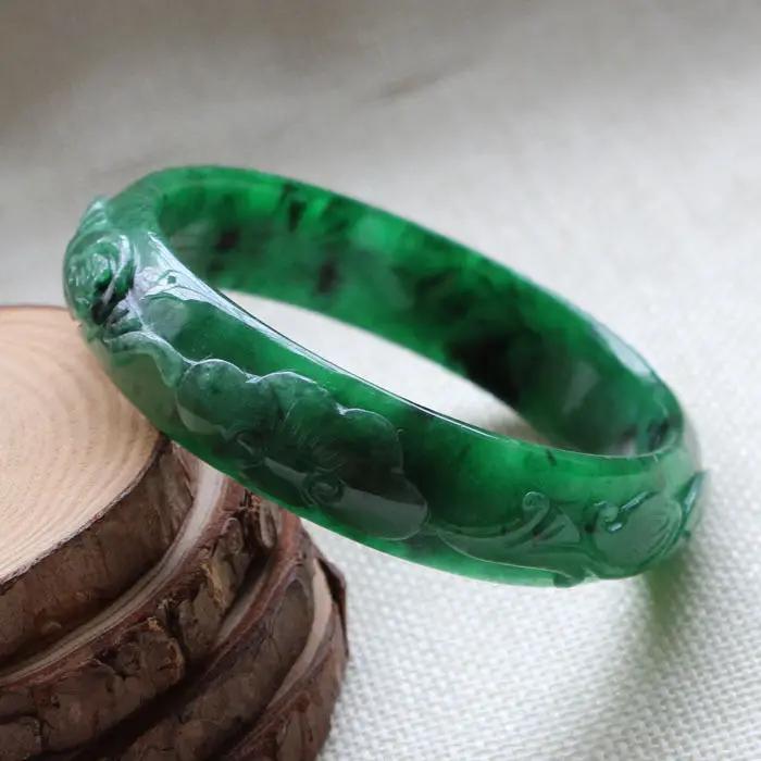 60mm Vintage Chinese Hand-carved Emerald Green stoneite stone Bracelet Bangle A869
60mm Vintage Chinese Hand-carved Emerald Green stoneite stone Bracelet Bangle A869
