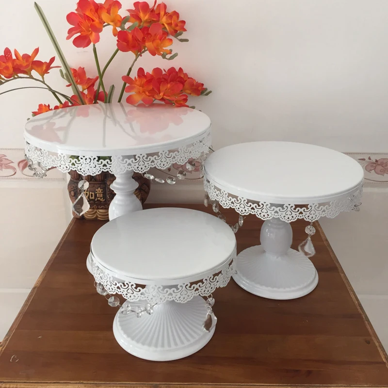 white cake stand metal iron crystal pendant cupcake stand wedding party decoration supplier baking cake accessory tools
white cake stand metal iron crystal pendant cupcake stand wedding party decoration supplier baking cake accessory tools