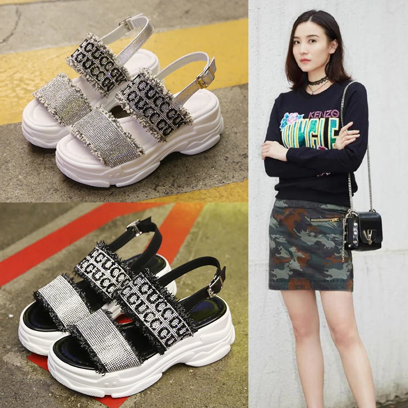 sandalias mujer 2019 Non Slip Damping shoes platform Buckle Strap Rhinestone Solid color open toe comfortable wedges heels 6.5cm
sandalias mujer 2019 Non Slip Damping shoes platform Buckle Strap Rhinestone Solid color open toe comfortable wedges heels 6.5cm