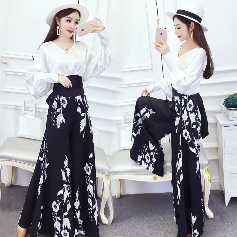 Women Suit Set Elegant Bobo Beach OL Lady V neck Hollow Out Shirt Top Chiffon Print Loose High Waist Full Length Wide Leg Pants
Women Suit Set Elegant Bobo Beach OL Lady V neck Hollow Out Shirt Top Chiffon Print Loose High Waist Full Length Wide Leg Pants