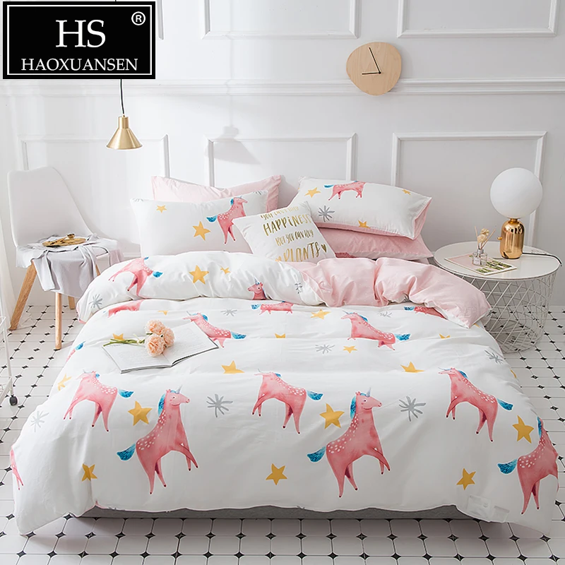 White Pink Horse Pattern Reactive Print 3/4pcs Bedding Sets Fresh Nordic Style 100% Cotton Bedclothes King Queen Twin Bed Set
White Pink Horse Pattern Reactive Print 3/4pcs Bedding Sets Fresh Nordic Style 100% Cotton Bedclothes King Queen Twin Bed Set